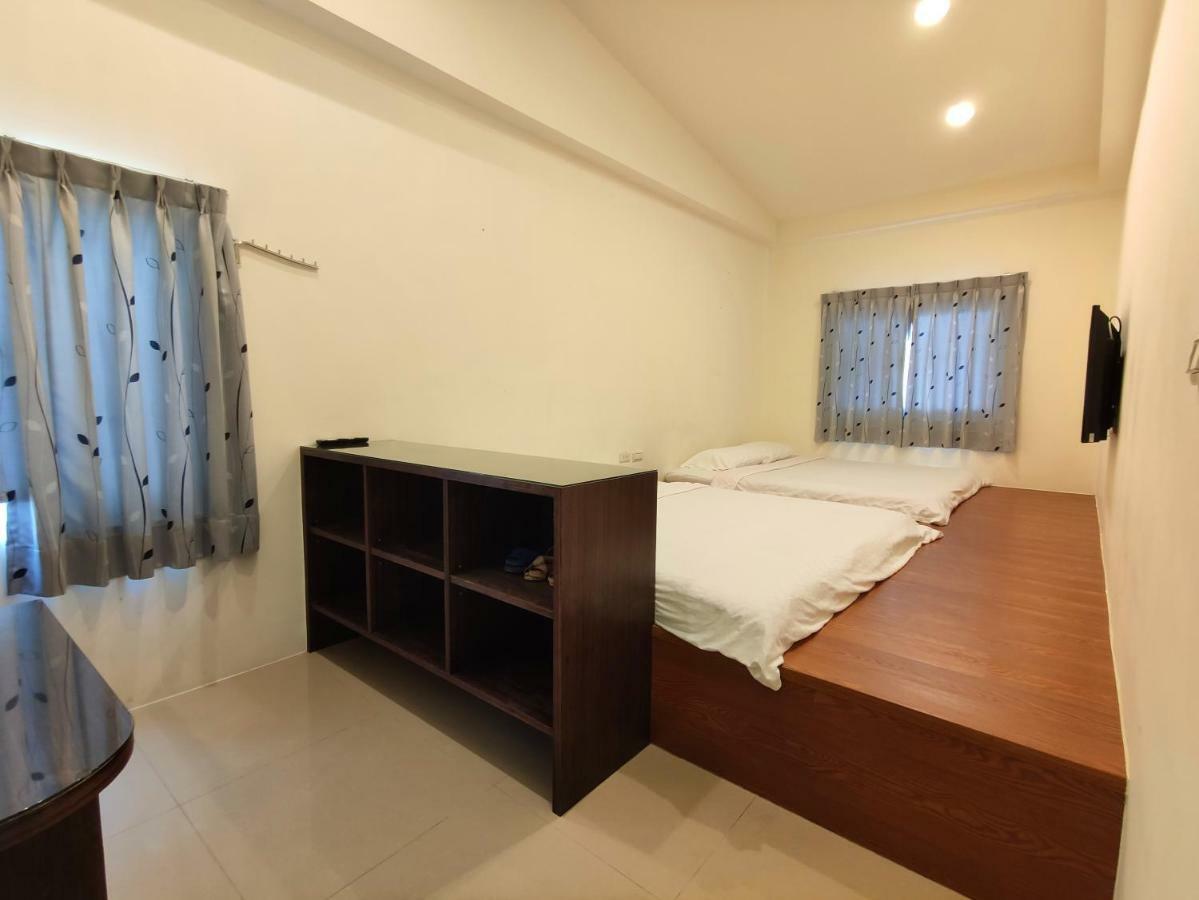 Feng Homestay Zhongpu Exterior foto